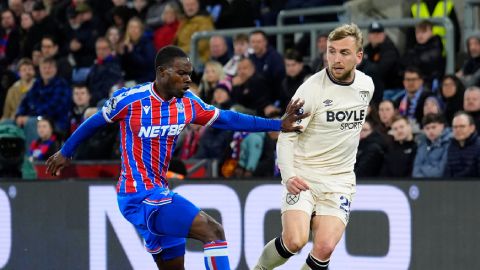 Kết quả bóng đá đêm 20/4, rạng sáng 21/4 tại Premier League, Serie A